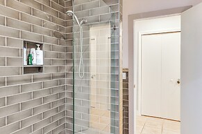 1 Mi to Beach: Tahoe City Retreat w/ Game Room