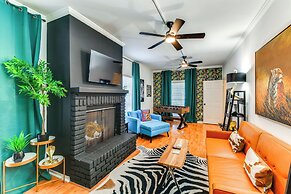 Colorful Baton Rouge Home: Deck, Grill & Fire Pit