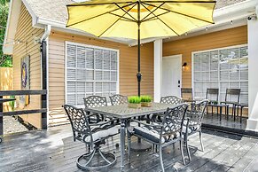 Colorful Baton Rouge Home: Deck, Grill & Fire Pit