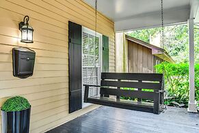 Colorful Baton Rouge Home: Deck, Grill & Fire Pit