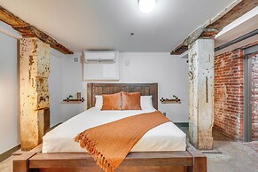 Dtwn Knoxville Studio Half-mi to Market Square!