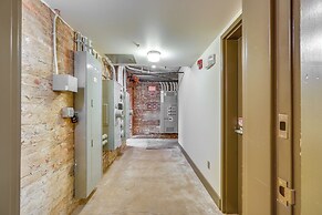 Dtwn Knoxville Studio Half-mi to Market Square!
