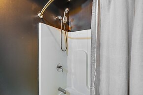 Dtwn Knoxville Studio Half-mi to Market Square!