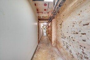 Dtwn Knoxville Studio Half-mi to Market Square!