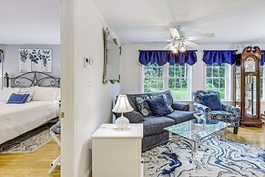 Quiet Kingston Getaway - 3 Mi to Beaches!