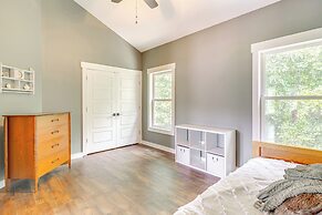Serene Travelers Rest Apartment: 7 Mi to Downtown!
