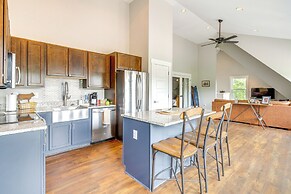 Serene Travelers Rest Apartment: 7 Mi to Downtown!