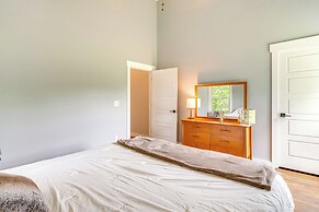 Serene Travelers Rest Apartment: 7 Mi to Downtown!