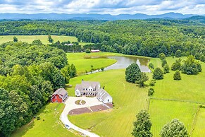 Serene Travelers Rest Apartment: 7 Mi to Downtown!