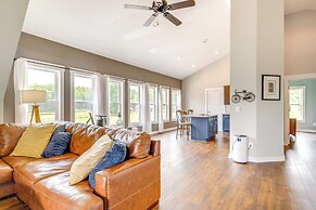 Serene Travelers Rest Apartment: 7 Mi to Downtown!