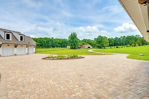 Serene Travelers Rest Apartment: 7 Mi to Downtown!