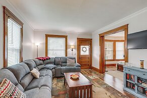 3 Mi to Cedar Point: Sunny Sandusky Home w/ Yard