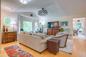 Blue Ridge Mtn Retreat: Porches & Creek Access