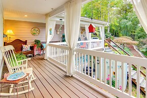 Blue Ridge Mtn Retreat: Porches & Creek Access
