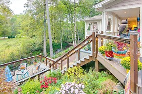 Blue Ridge Mtn Retreat: Porches & Creek Access