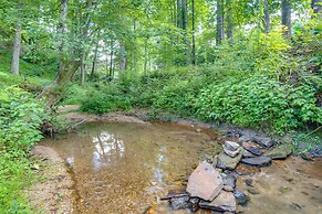 Blue Ridge Mtn Retreat: Porches & Creek Access