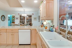 Blue Ridge Mtn Retreat: Porches & Creek Access