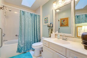 Blue Ridge Mtn Retreat: Porches & Creek Access