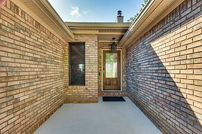 Mountain & Waterfall Views: Stunning Dahlonega Gem