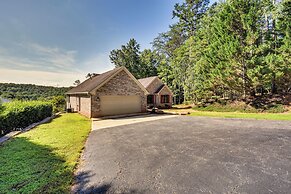 Mountain & Waterfall Views: Stunning Dahlonega Gem