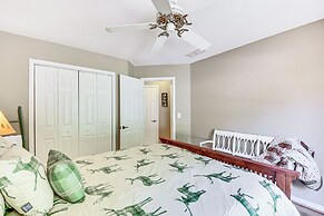 Mountain & Waterfall Views: Stunning Dahlonega Gem