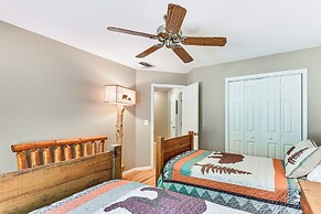 Mountain & Waterfall Views: Stunning Dahlonega Gem