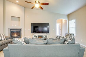 Santa Teresa Home w/ Patio & Grill!