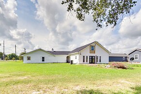 Group-friendly Louisana Hideaway: Hunt & Fish!