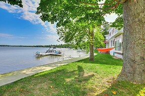 Charming Bear Lake Cottage w/ Dock & Paddleboards!