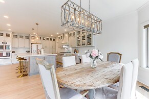 Luxury Fayetteville Escape w/ Hot Tub & Pool!