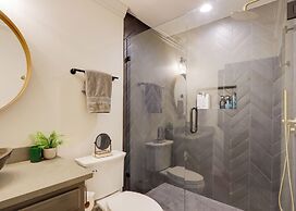 Luxury Fayetteville Escape w/ Hot Tub & Pool!
