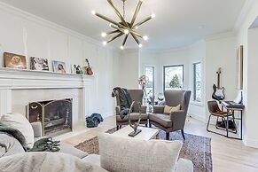 Luxury Fayetteville Escape w/ Hot Tub & Pool!
