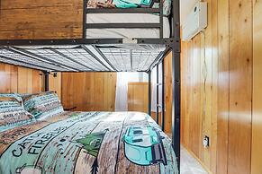 1 Mi to State Park: Peaceful La Pine Cabin w/ Deck