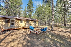 1 Mi to State Park: Peaceful La Pine Cabin w/ Deck