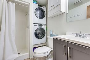 1 Mi to State Park: Peaceful La Pine Cabin w/ Deck