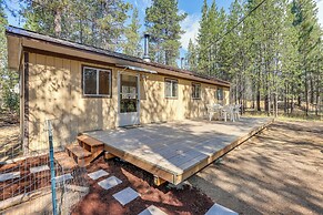 1 Mi to State Park: Peaceful La Pine Cabin w/ Deck