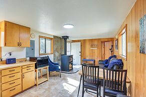 1 Mi to State Park: Peaceful La Pine Cabin w/ Deck