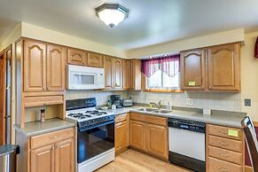 Central Apt in Cheektowaga w/ Private Deck!
