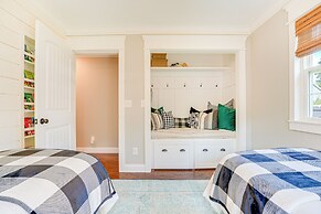 Family-friendly Harrison Home: 33 Mi to Branson!