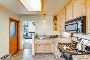 1 Mi to Skiing: Cabin w/ Deck in Bear Valley!