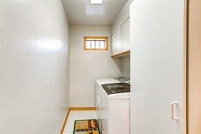 1 Mi to Skiing: Cabin w/ Deck in Bear Valley!