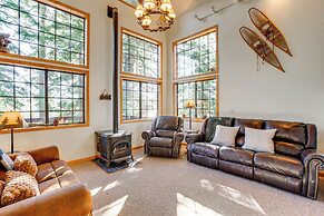 1 Mi to Skiing: Cabin w/ Deck in Bear Valley!