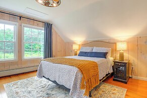 Stunning Sterling Sanctuary: Unwind on the Water!