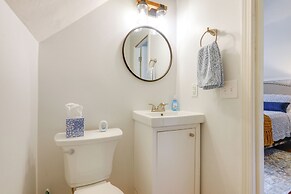 Stunning Sterling Sanctuary: Unwind on the Water!