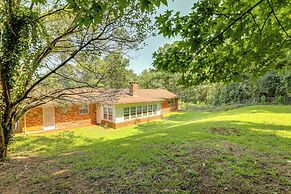 Decatur Apartment ~ 11 Mi to Downtown Atlanta!