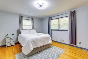 Decatur Apartment ~ 11 Mi to Downtown Atlanta!