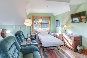 Shared Dock & Fire Pit: Peaceful Surry Studio!