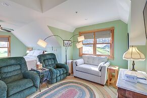 Shared Dock & Fire Pit: Peaceful Surry Studio!