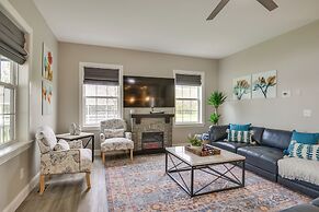 Waterfront Views: Lake Ontario Gem w/ Fireplace