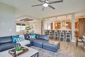 Waterfront Views: Lake Ontario Gem w/ Fireplace